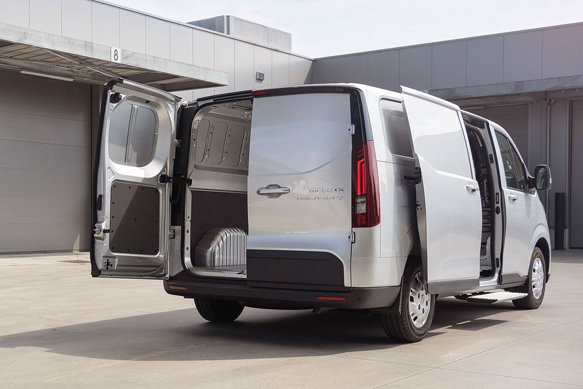 Der Deliver 7 im Autohaus SCHADE