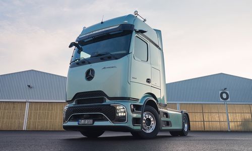 Der neue Actros L mit ProCabin - jetzt im Autohaus SCHADE