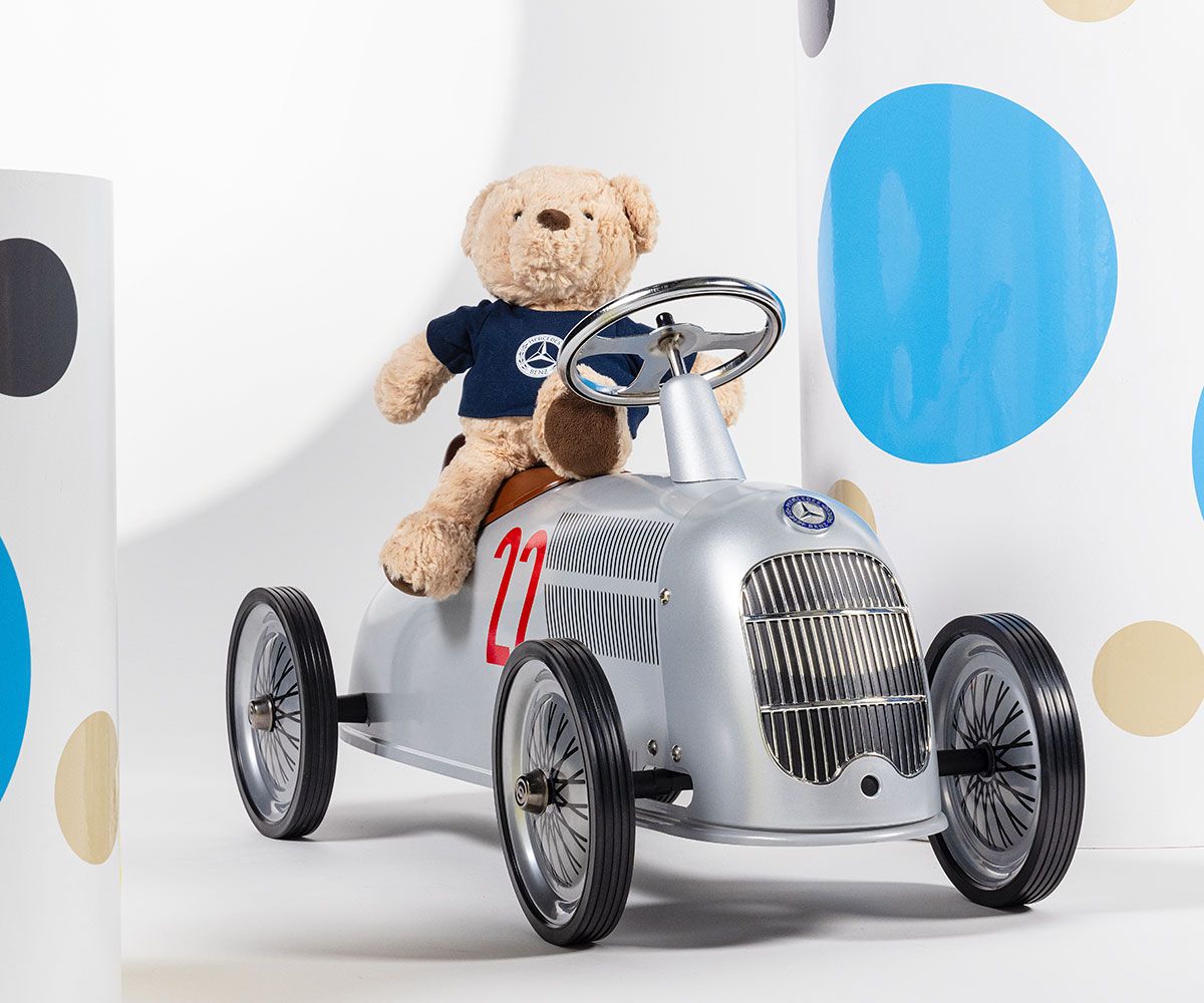 Teddy auf Kinderrutscher W25 Rennwagen