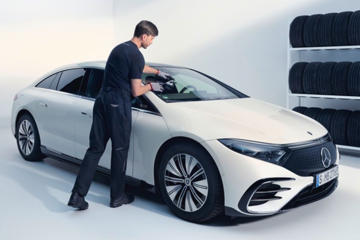 Steinschlagreparatur im Autohaus SCHADE