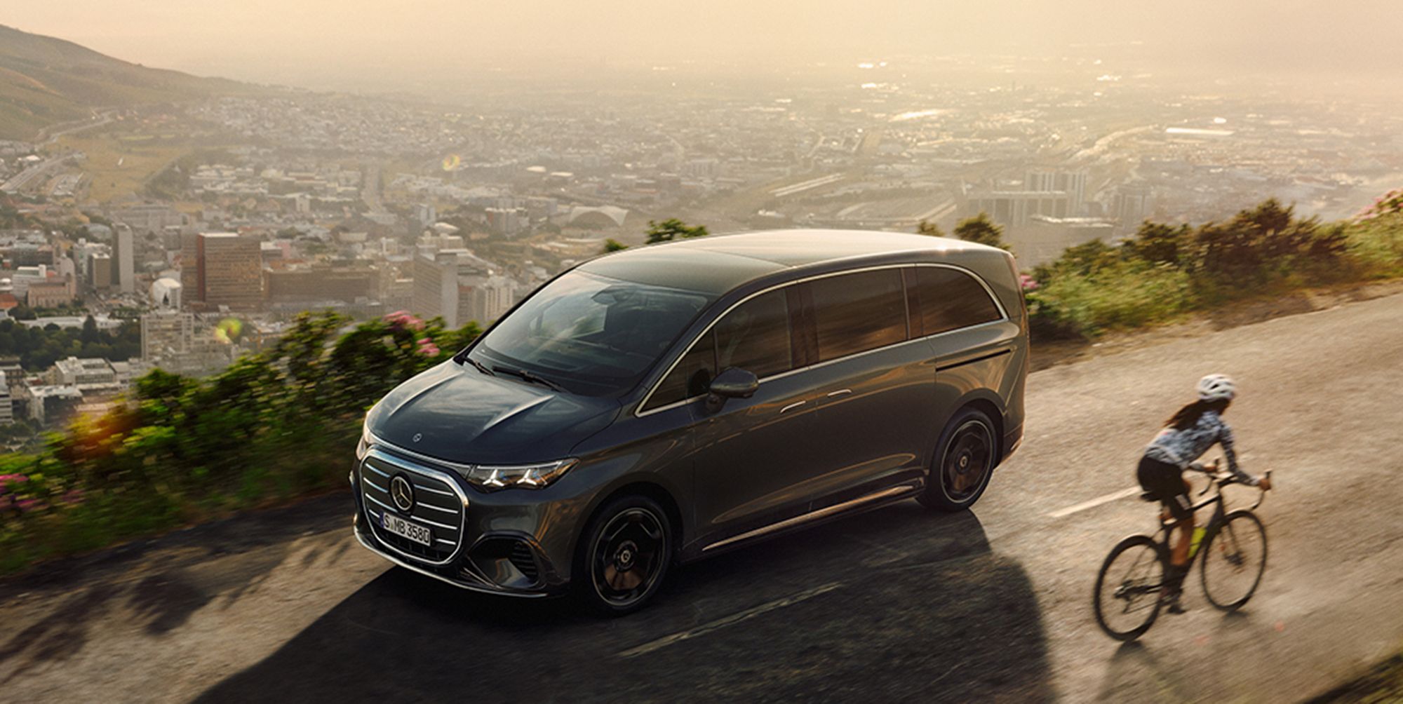 RAUM, KOMFORT UND ELEKTRISCHE INNOVATION - JETZT ENTDECKEN & LEASINGANGEBOT SICHERN!