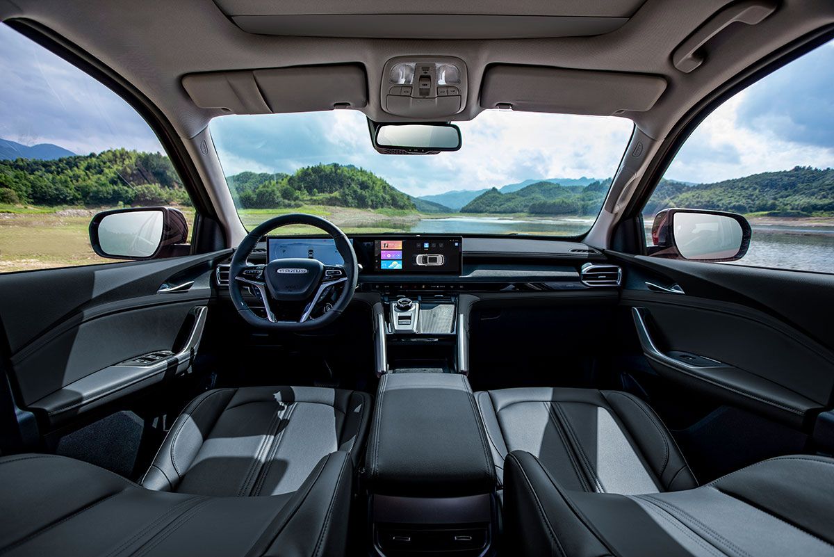 Innenraum des MAXUS T60 Maxx im Autohaus SCHADE