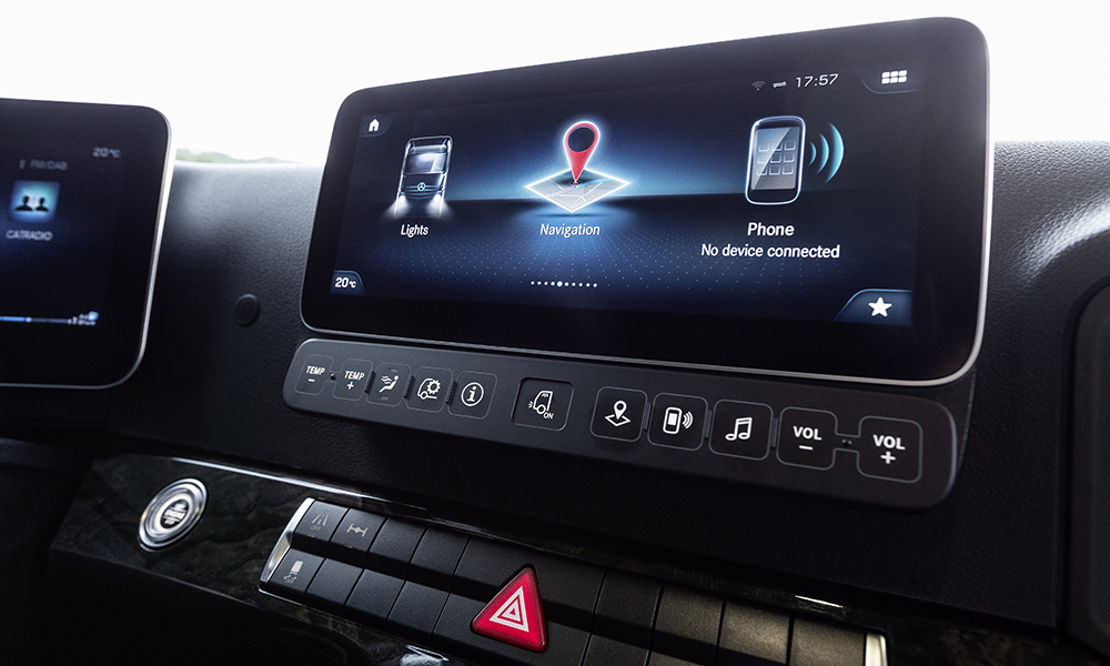 Actros Multimedia Cockpit 2