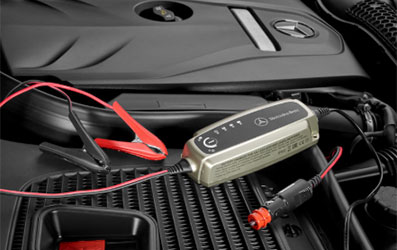 Original Ladegerät von Mercedes-Benz 