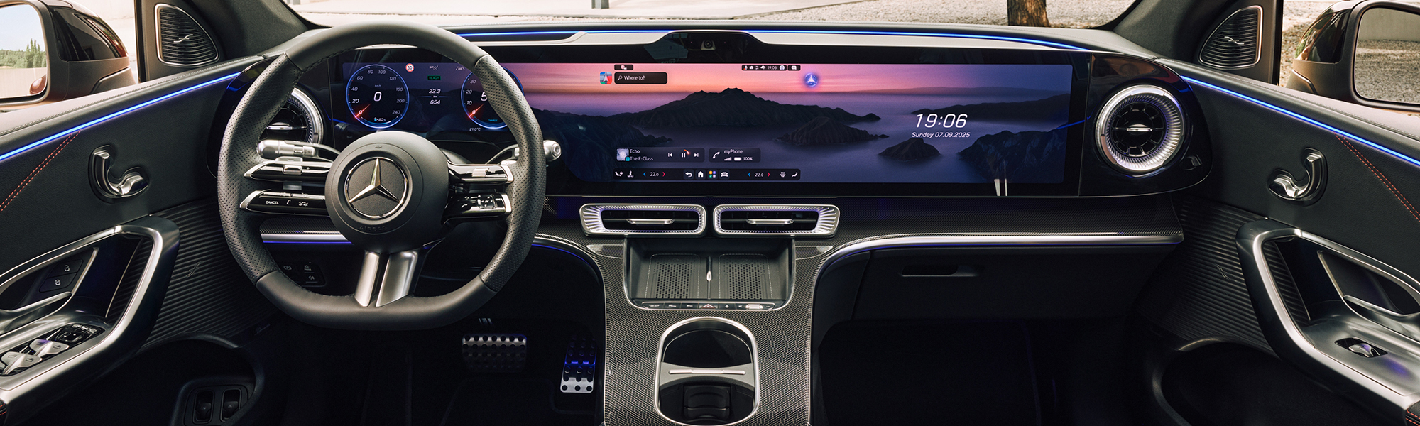 Das Interieur des brandneuen elektrischen Mercedes-Benz GLC