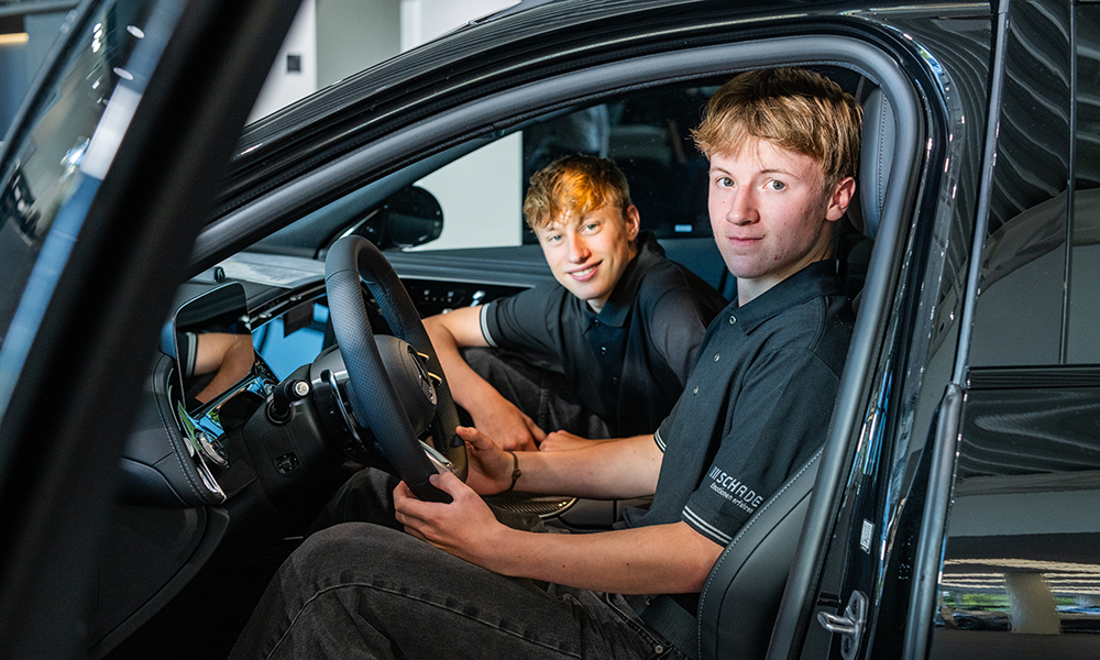 Ausbildungsstart 2025 im Autohaus SCHADE