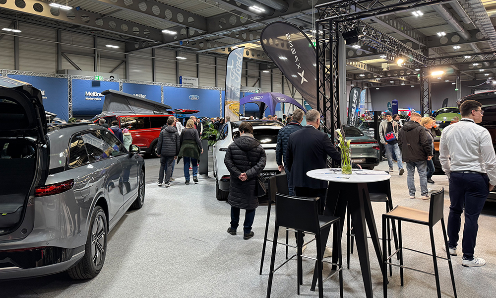 Autohaus SCHADE auf der Automobilmesse Erfurt 2025 - Mercedes-AMG, XPENG, Maxus & Project RHINO von Krug Expedition